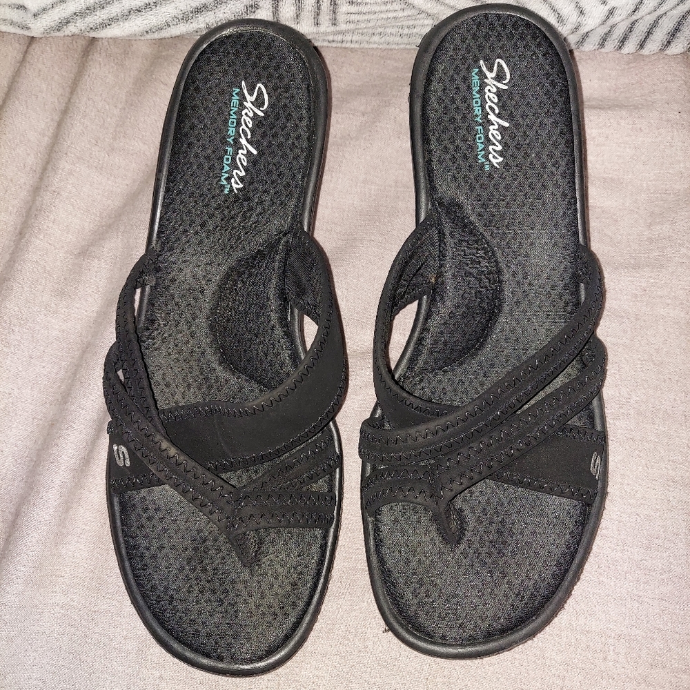 Skechers sz 11 memory foam wedge strappy sandals
